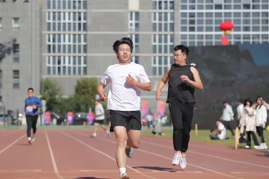 超燃超熱血！社科賽斯考研代表隊參加2023海淀街道首屆“同心杯”地區運動會！