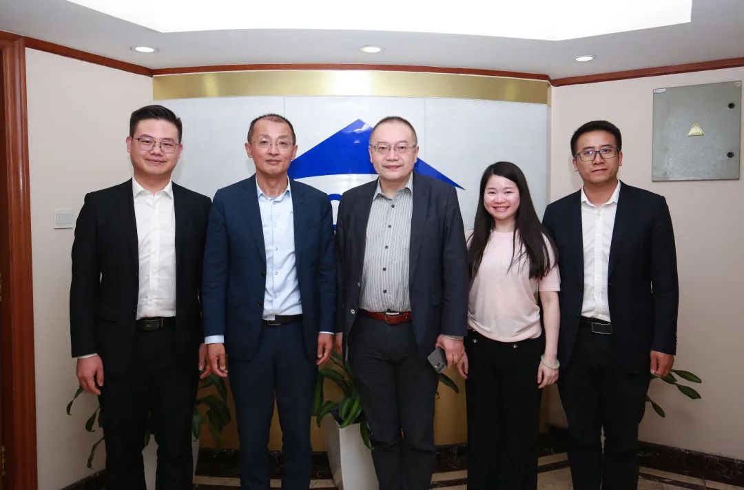 熱烈歡迎法國布雷斯特商學院校長沈岱博士、Clovitis中國辦公室負責人劉彥麟一行來訪社科賽斯！